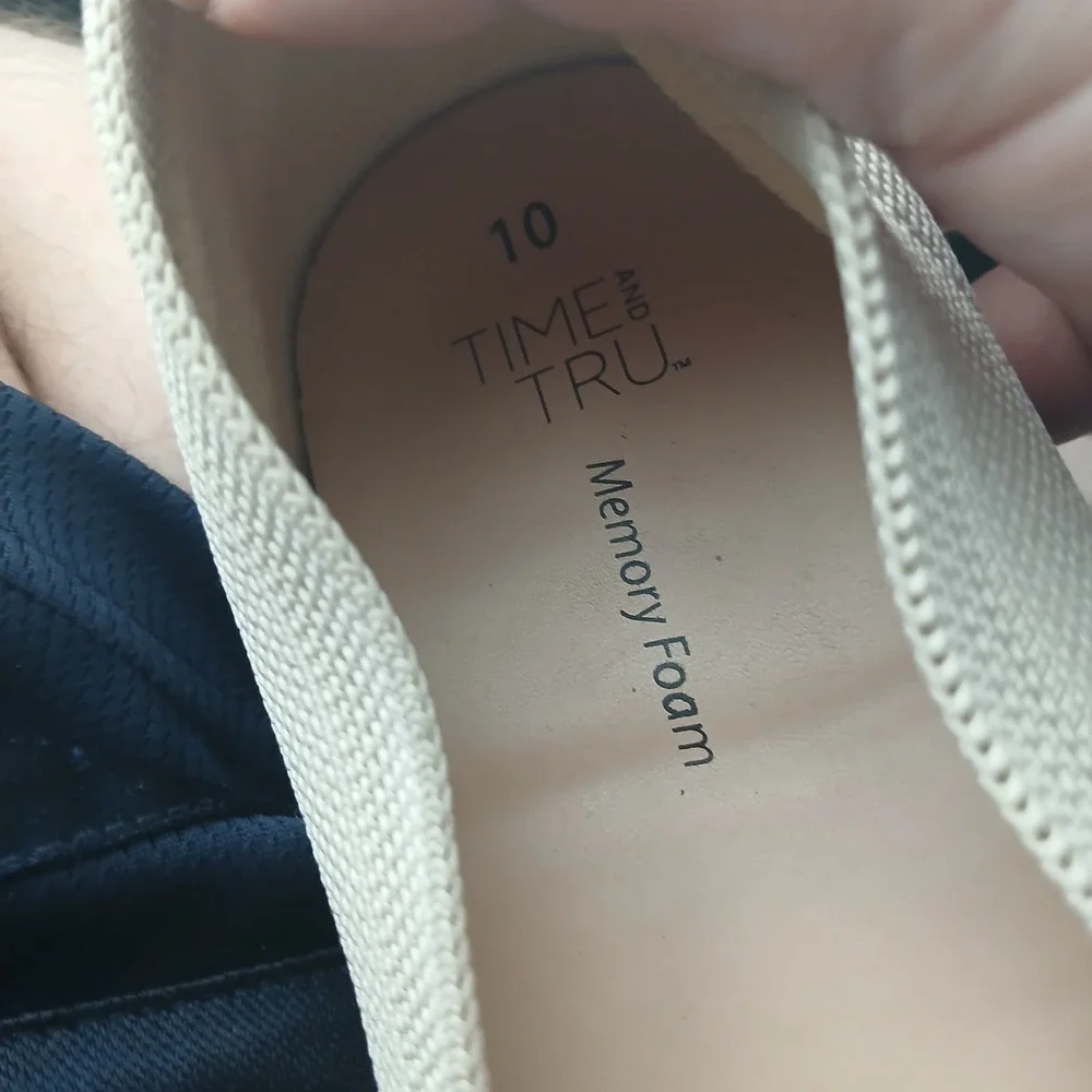 Time Tru Knit Ballet Flats 10 Cream‎ Pointed Toe Memory Foam Minimalist Office